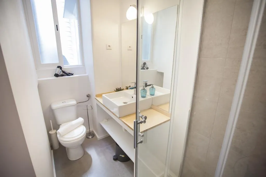Spacious Santos Ap W/ View Lissabon Appartement