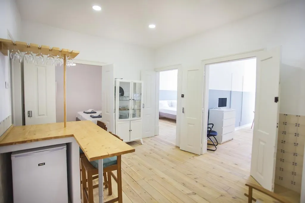 Spacious Santos Ap W/ View Lissabon 0*,